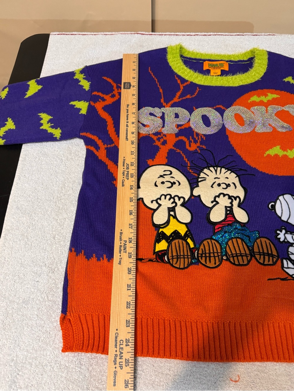 Peanuts Snoopy Halloween 'Spooky' Sequined Graphic Sweater - Womens Size Large - Picture 8 of 9